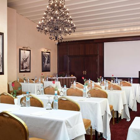 레 자르댕 드 라 쿠투비아 마라케시 외부 사진 Meeting room