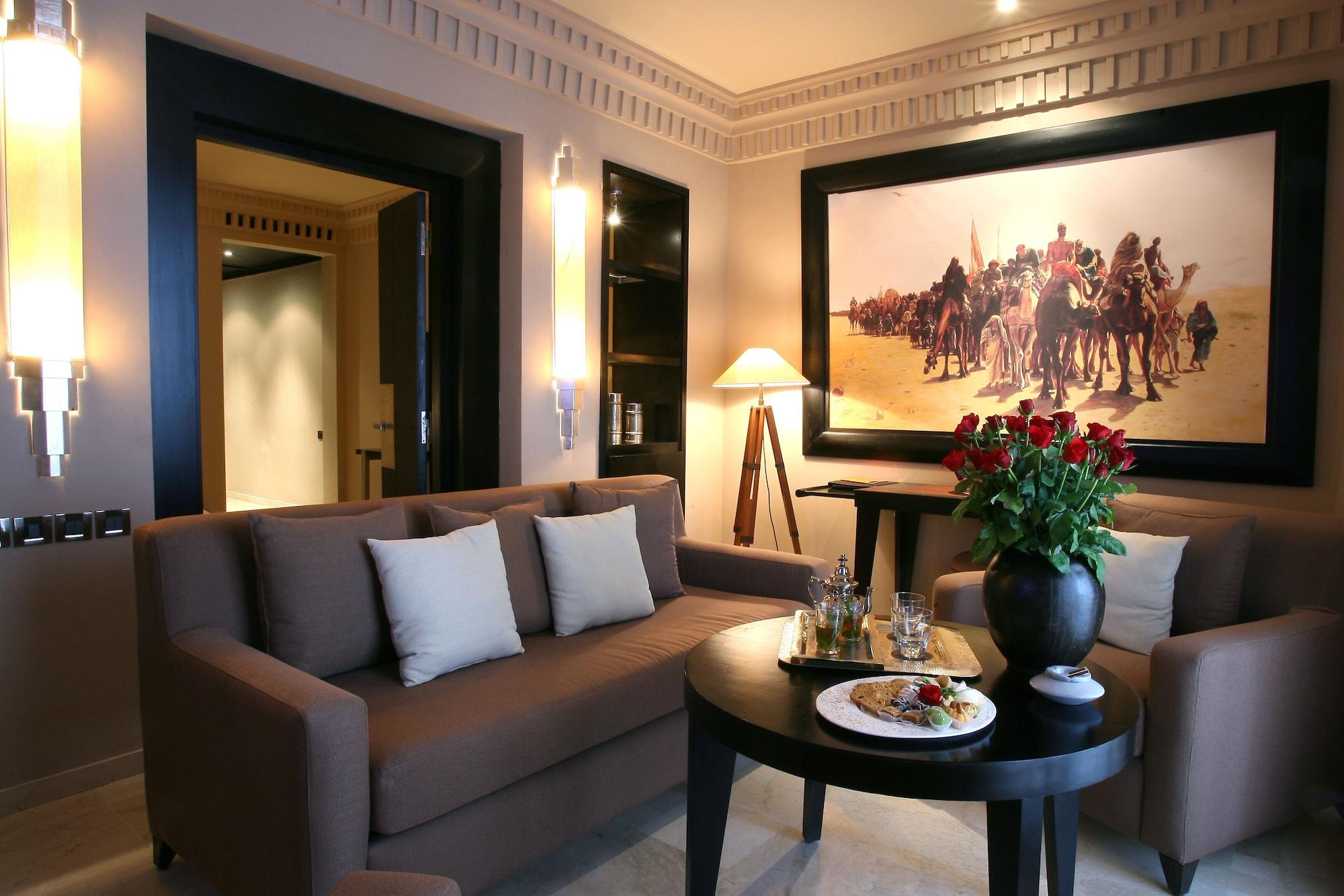 레 자르댕 드 라 쿠투비아 마라케시 외부 사진 A suite at the hotel